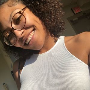 Meet your Posher, Danae